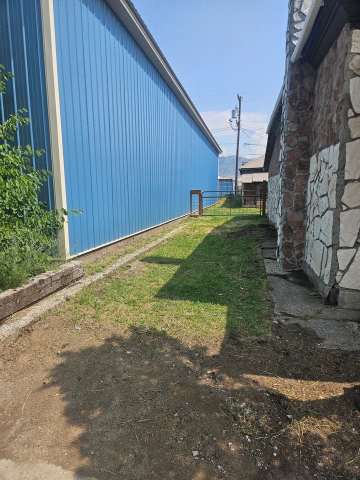 928 Utah Ave - Photo 5 of 11