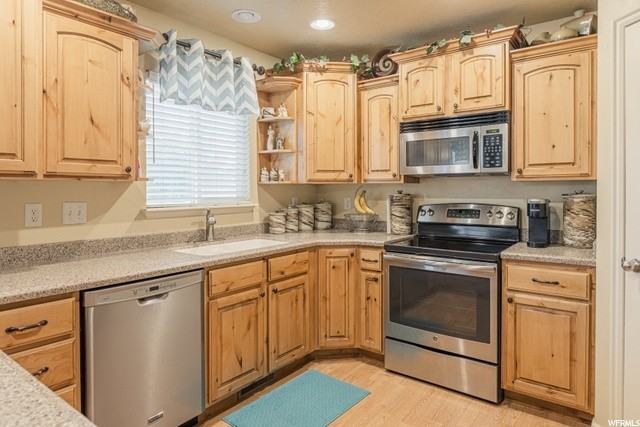 871 W Prairie Dog Way - Photo 5 of 6