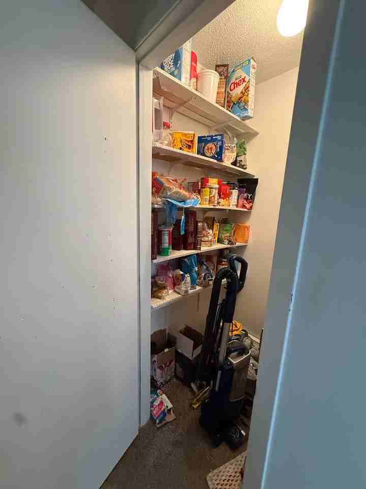 1716 Tyler St Ne #2 - Photo 3 of 14