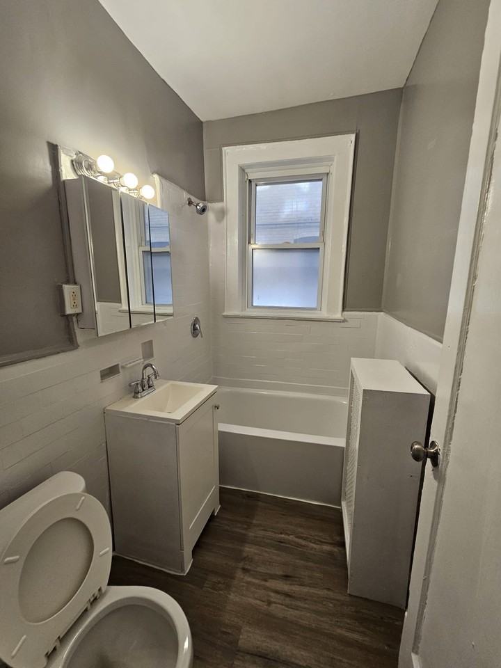 784 Clinton Avenue #1E - Photo 2 of 8