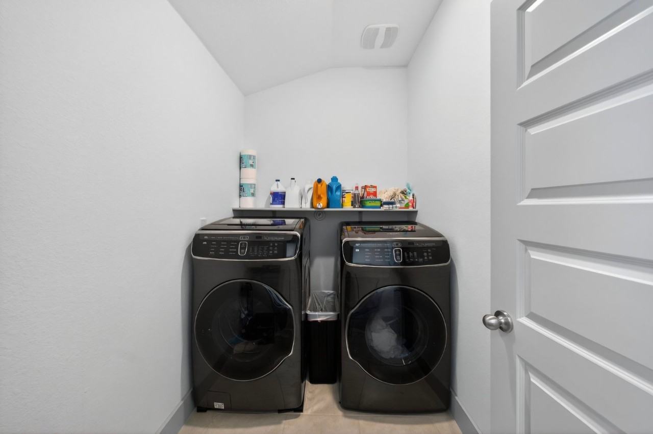 14214 Lavaca Spgs - Photo 7 of 20