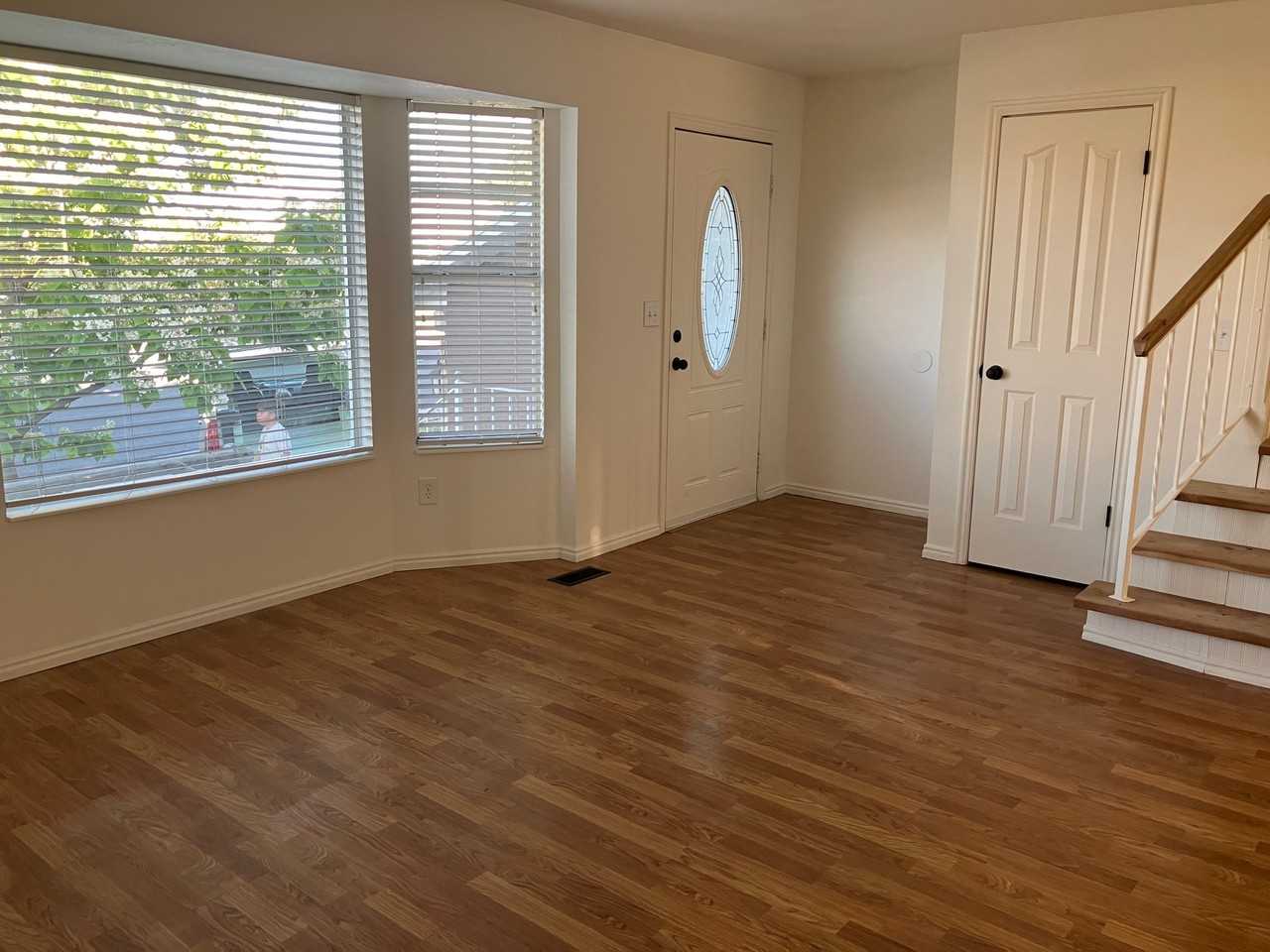 4072 Sw - Photo 5 of 34