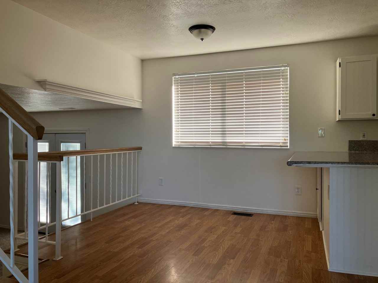 4072 Sw - Photo 7 of 34
