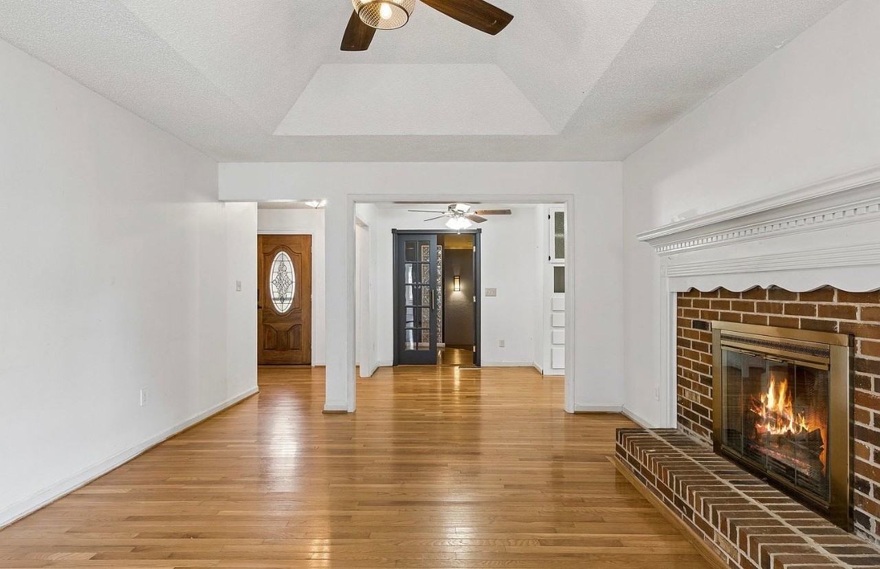 1646 Lillian Cir - Photo 3 of 19