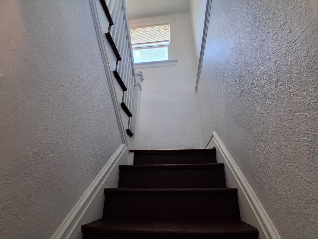 2640 Victor St - Photo 6 of 19