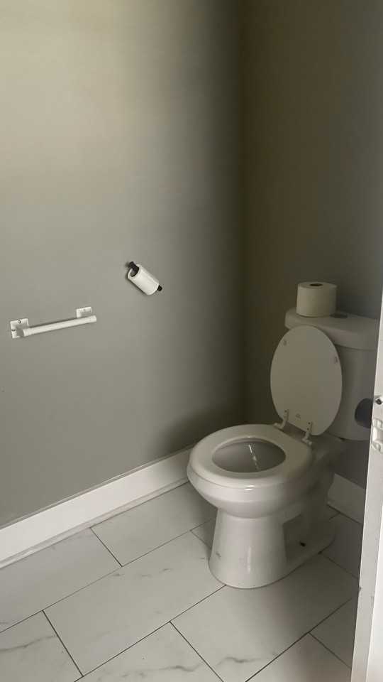 320 Whitworth Dr Sw - Photo 5 of 15