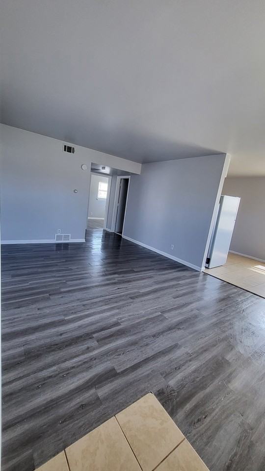 371 W. Old Indian Trail Rd #371-5 - Photo 3 of 8