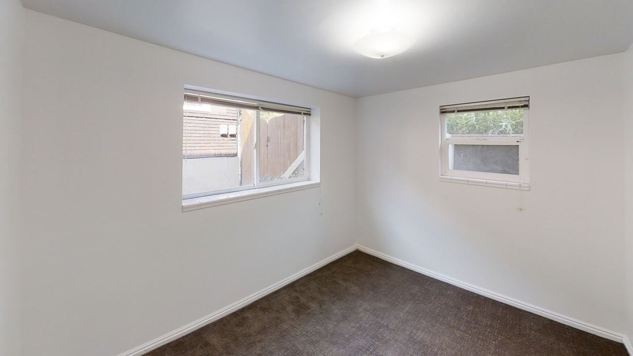 1123 E St #1123 - Photo 4 of 5