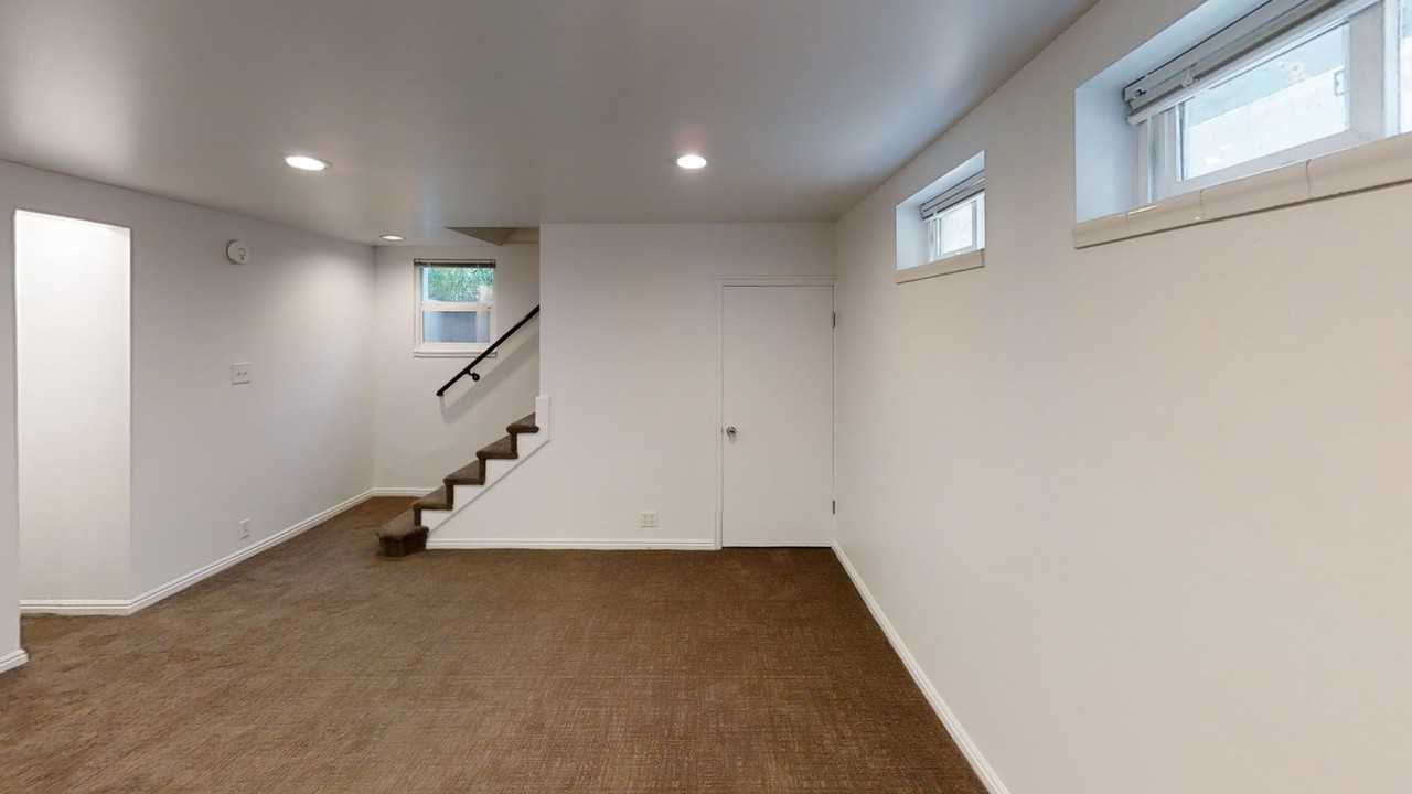 1123 E St #1123 - Photo 5 of 5