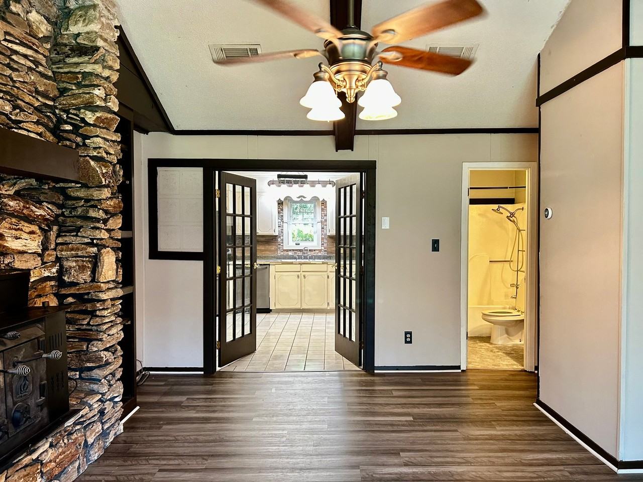 204 East Rd - Photo 3 of 20