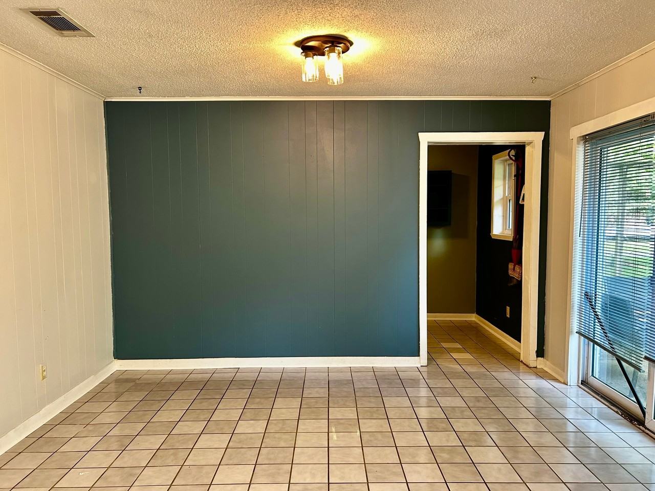 204 East Rd - Photo 6 of 20