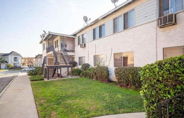111 N Atlantic Blvd #D - Photo 3 of 17