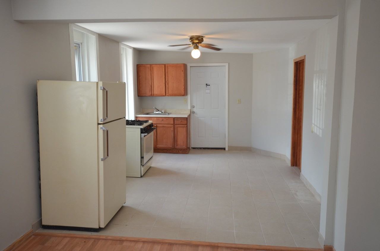 2815 W 25th Pl #R1A - Photo 3 of 16