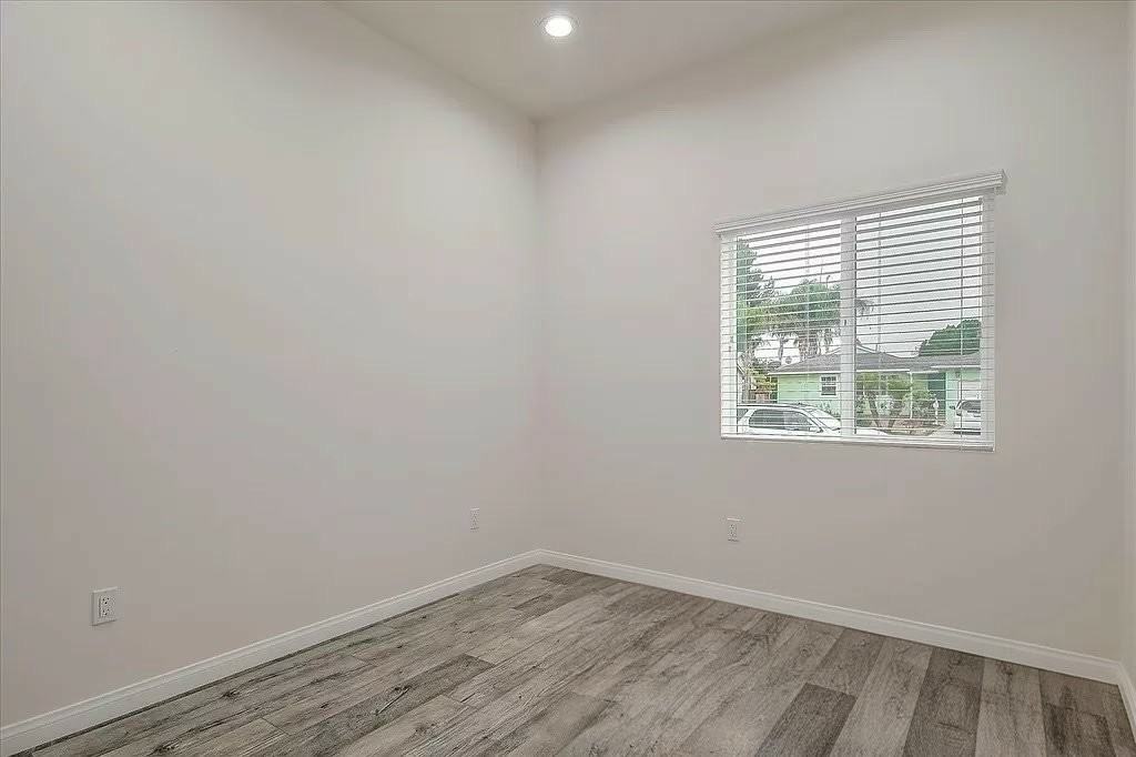 20550 Leadwell St #NA - Photo 5 of 11