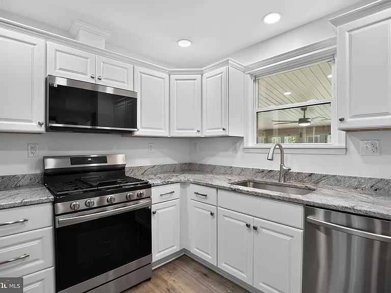 930 Sykesville Rd - Photo 6 of 20