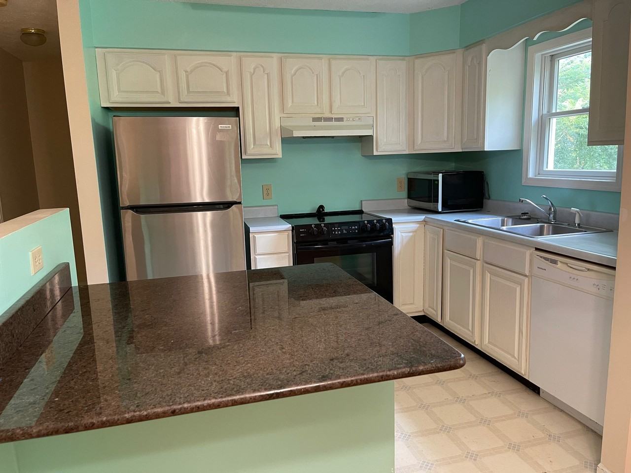 227 Mill Rd - Photo 4 of 15