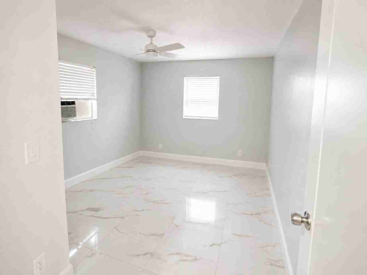 4054 Swst - Photo 4 of 18