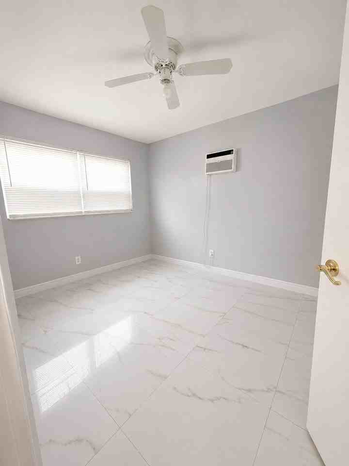4054 Swst - Photo 7 of 18