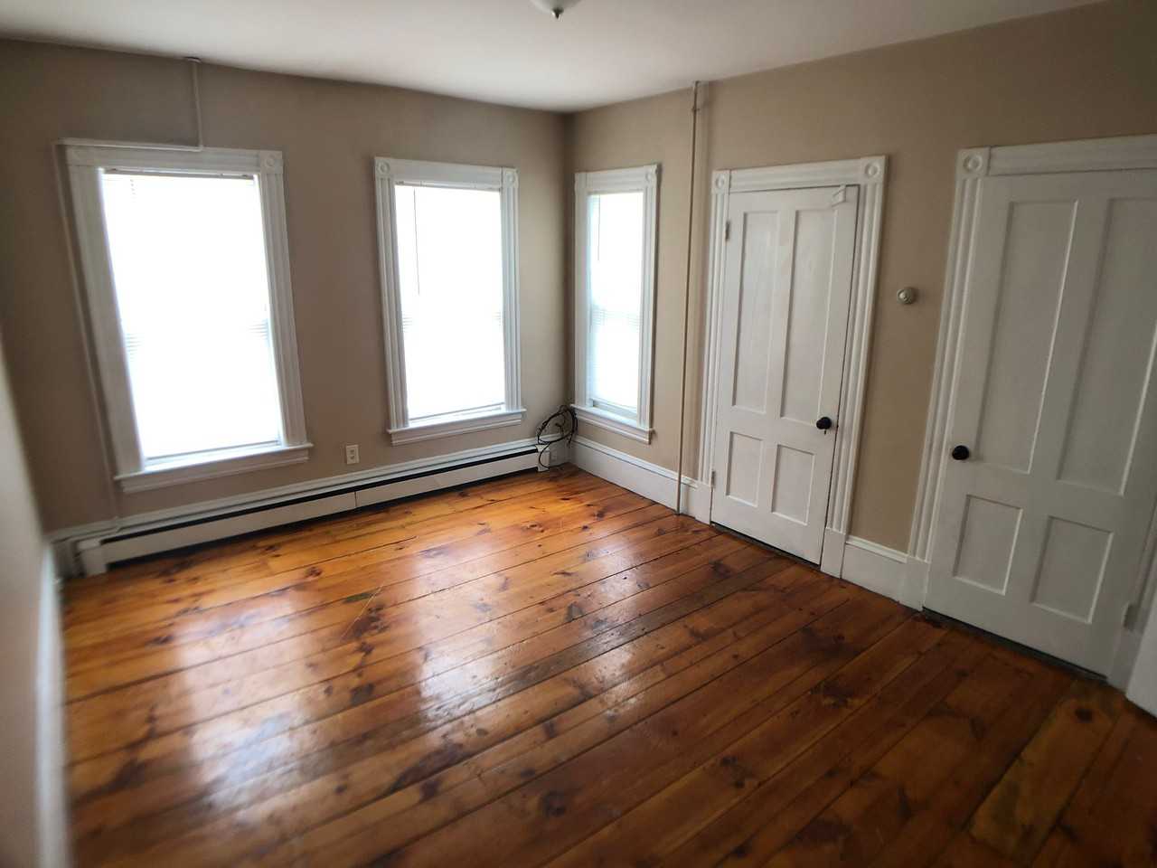 42 Tyler St #1 - Photo 2 of 12