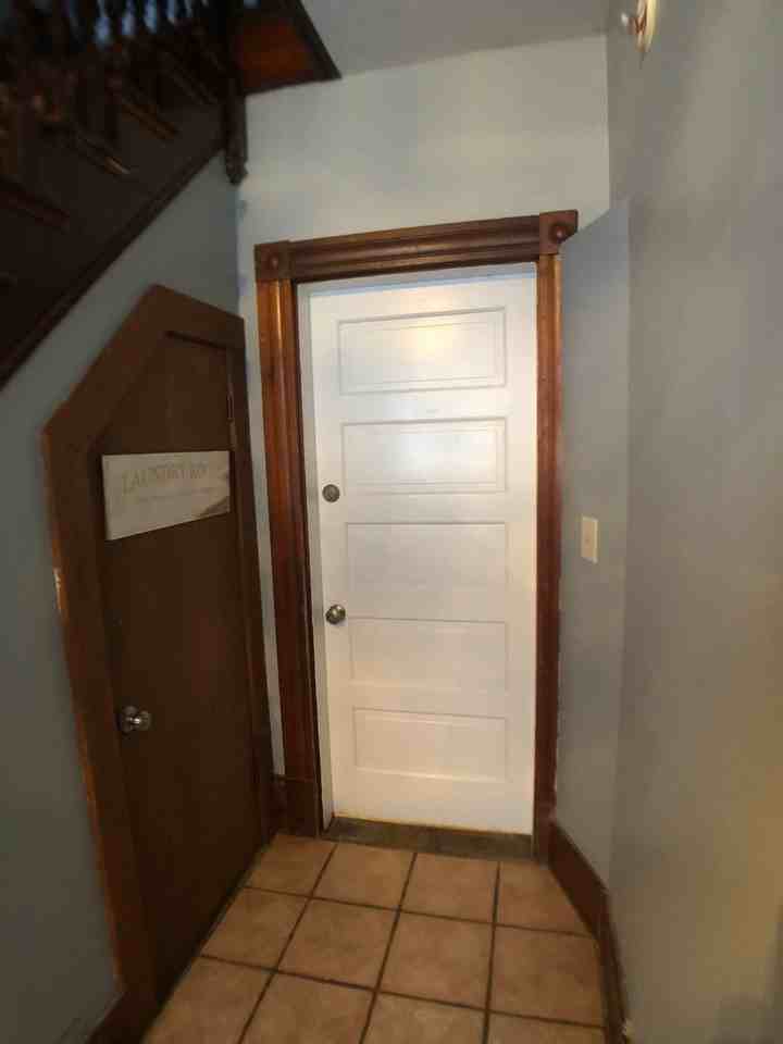 42 Tyler St #1 - Photo 6 of 12