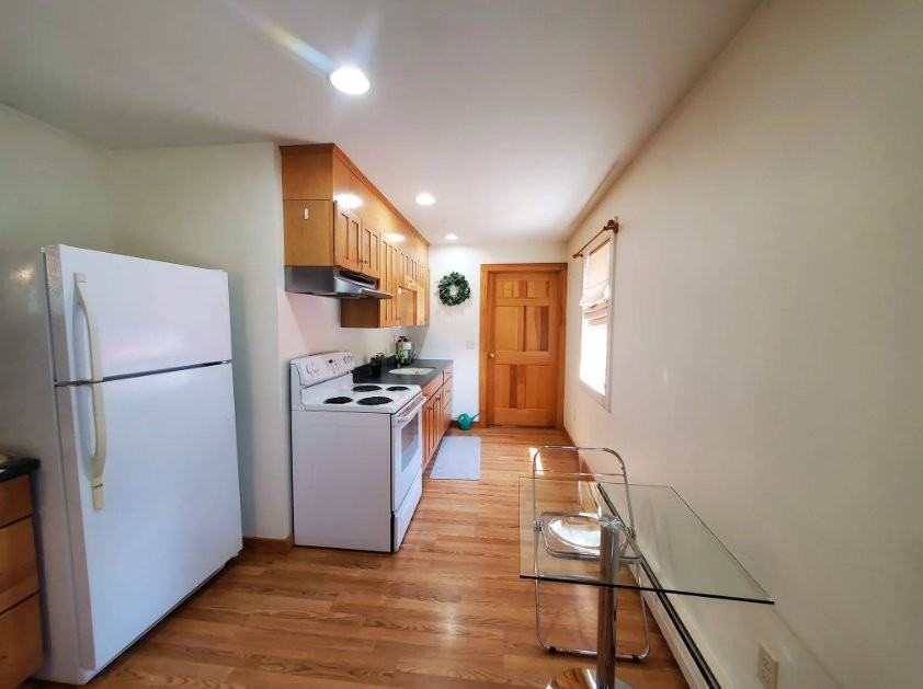 474 Willow Brook Rd #B - Photo 2 of 10