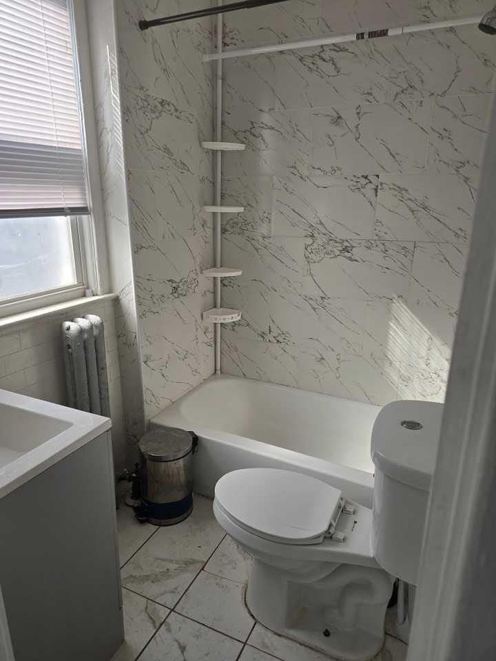 73 Laventhal Ave - Photo 4 of 5