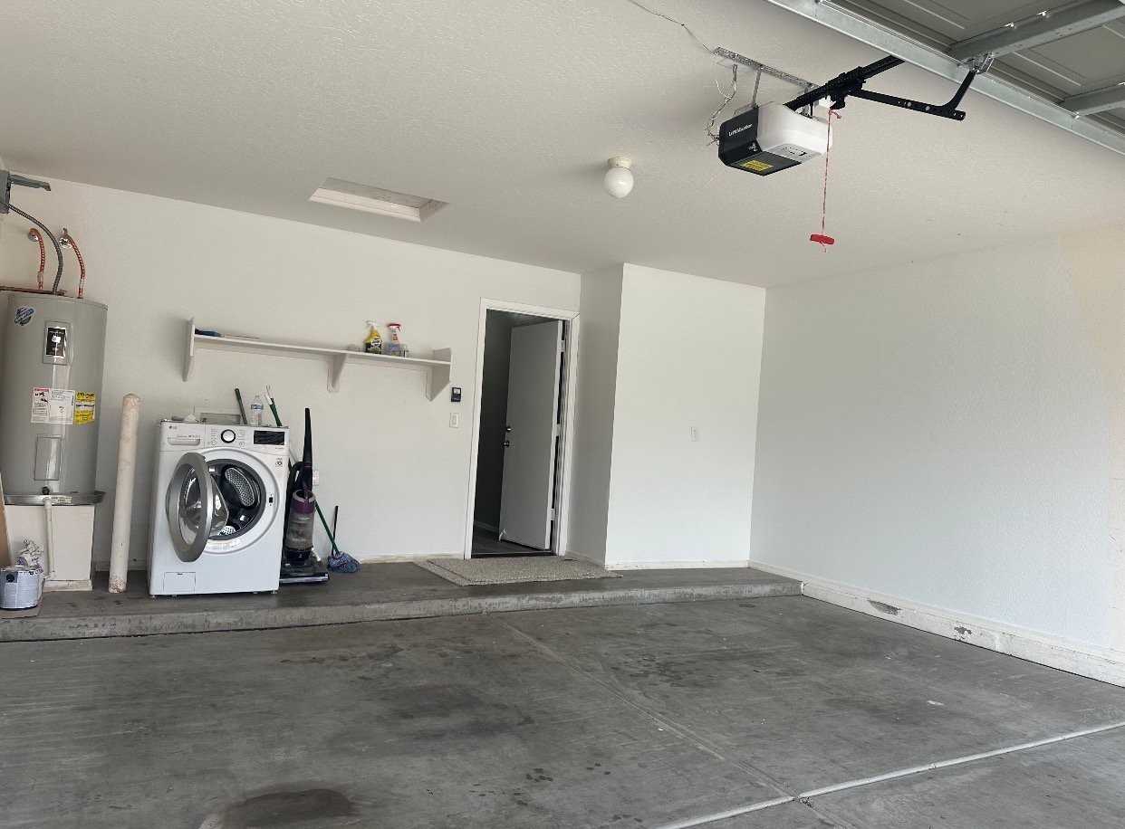 1004 S 226th Ave - Photo 4 of 12