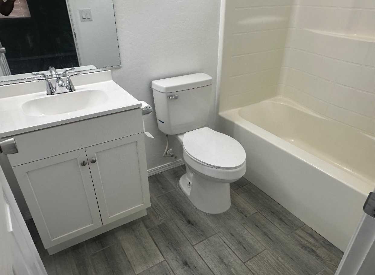 1004 S 226th Ave - Photo 6 of 12