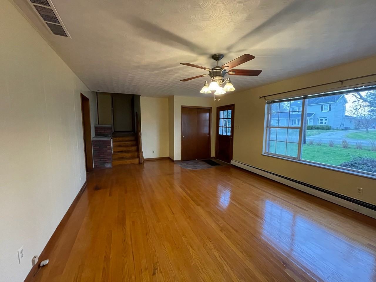1155 Dogwood Ridge Rd - Photo 4 of 20
