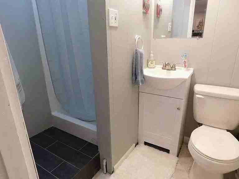 4208 Lonas Dr - Photo 5 of 12