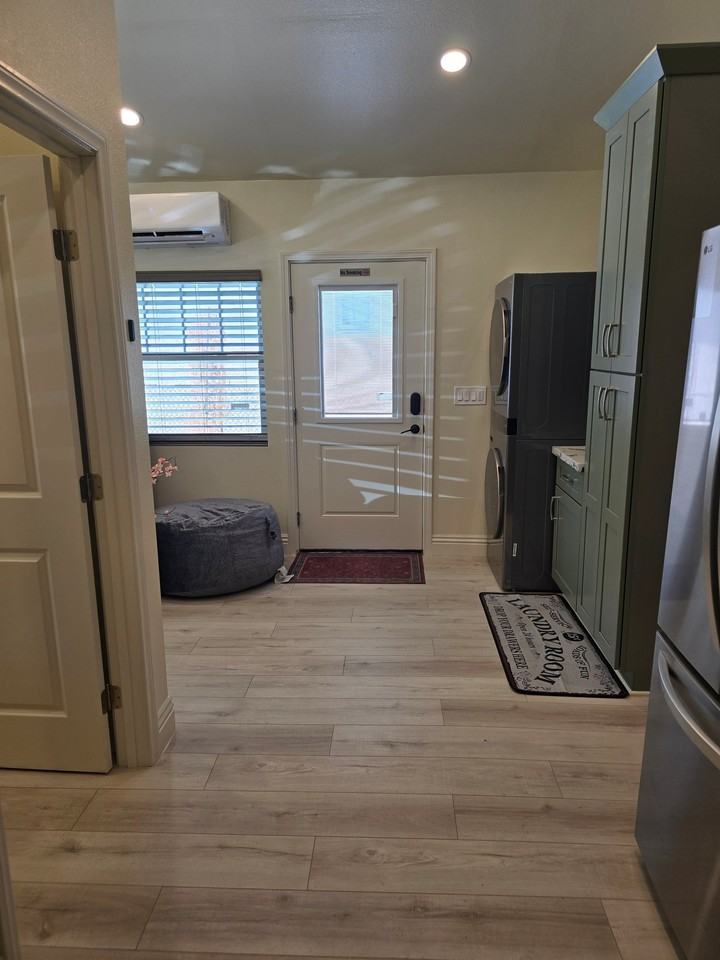 4902 Baldwin Ave #B - Photo 5 of 14