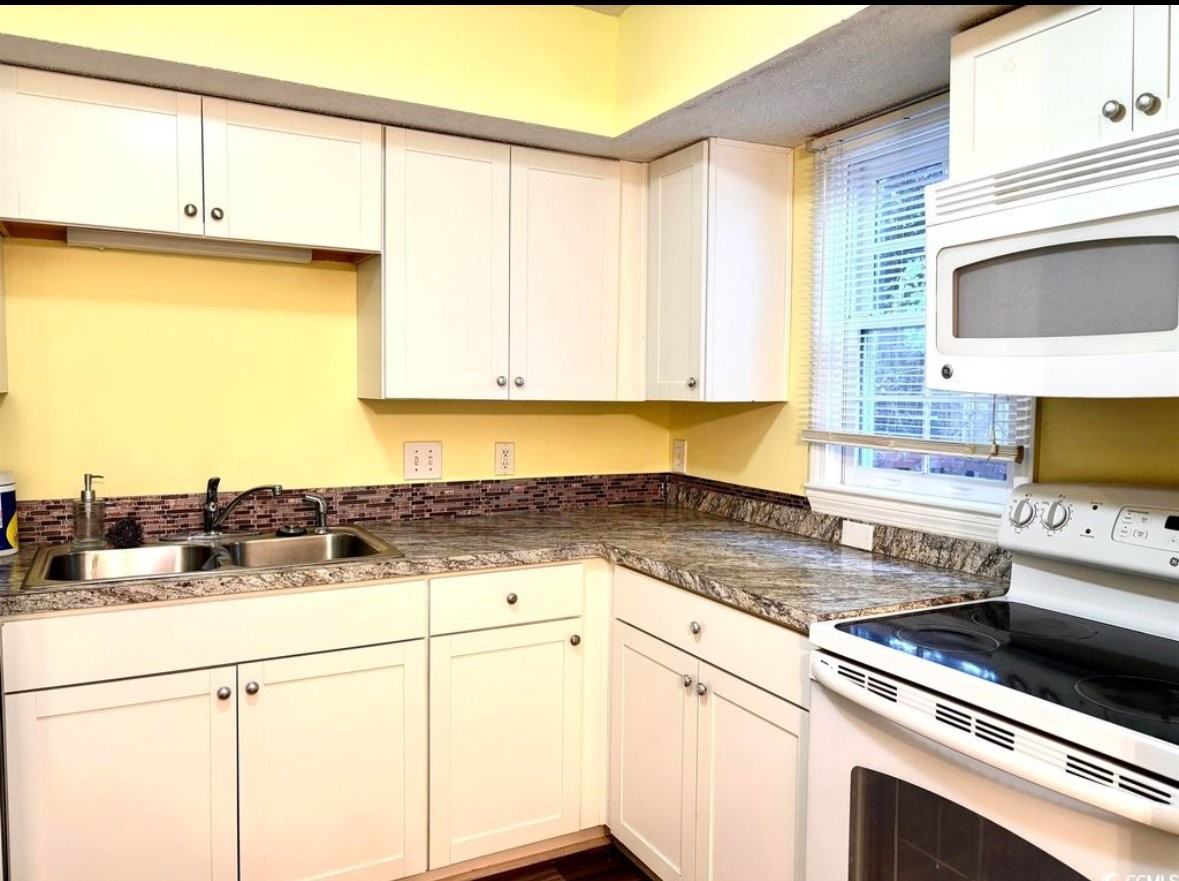 513 65th Ave N - Photo 6 of 12