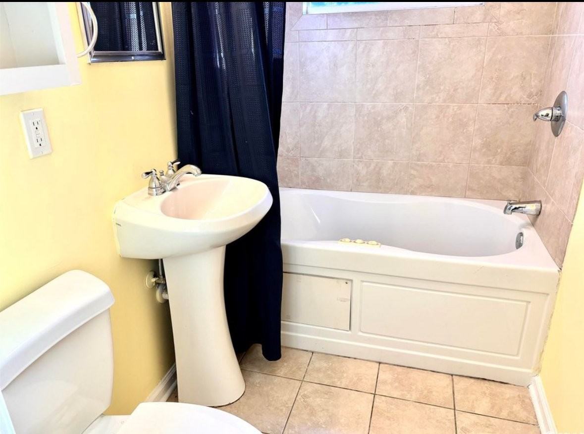 513 65th Ave N - Photo 7 of 12