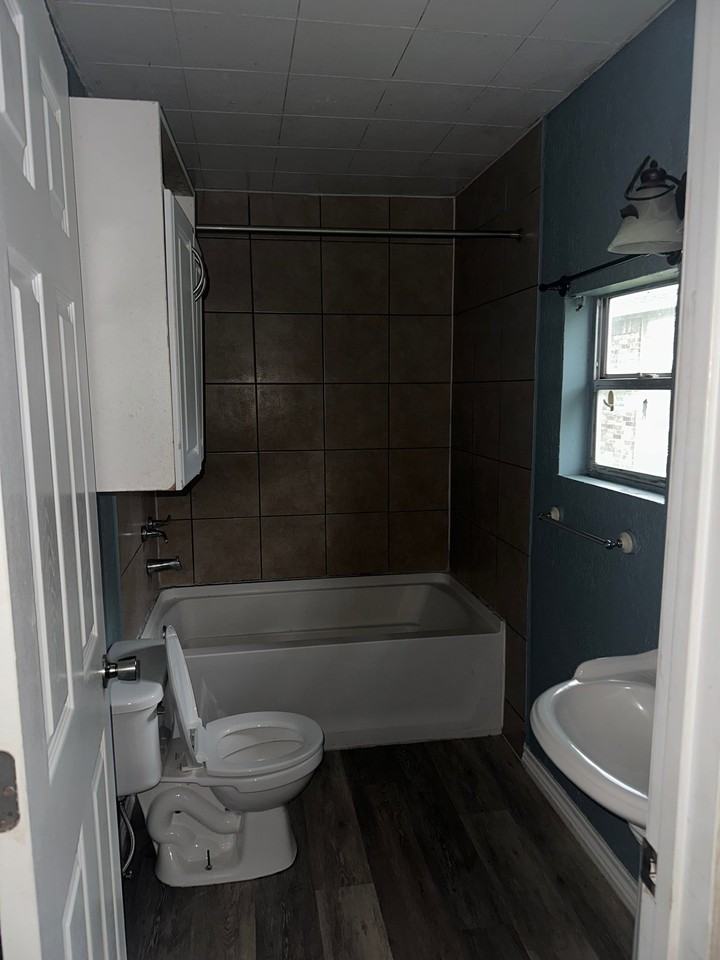 312 10th St N - Photo 6 of 7