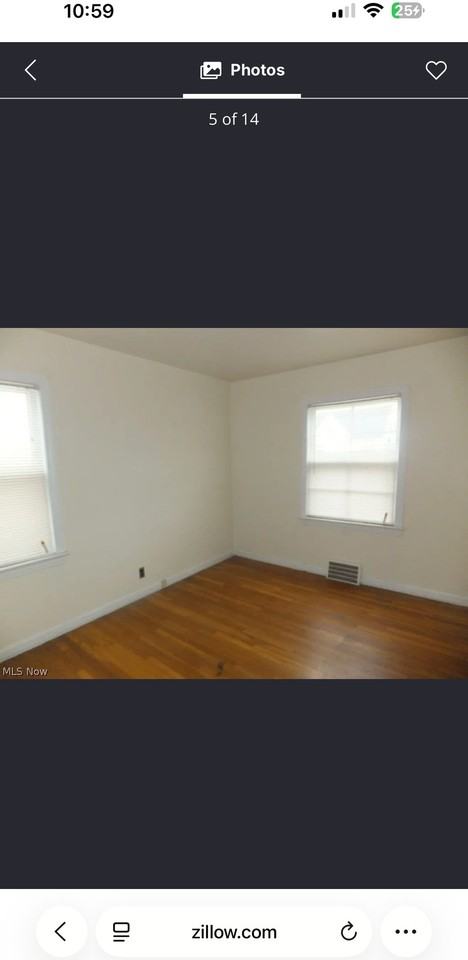 9403 Beech Ave - Photo 4 of 7