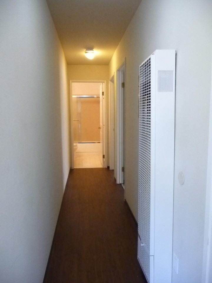 1646 Prince St - Photo 4 of 9