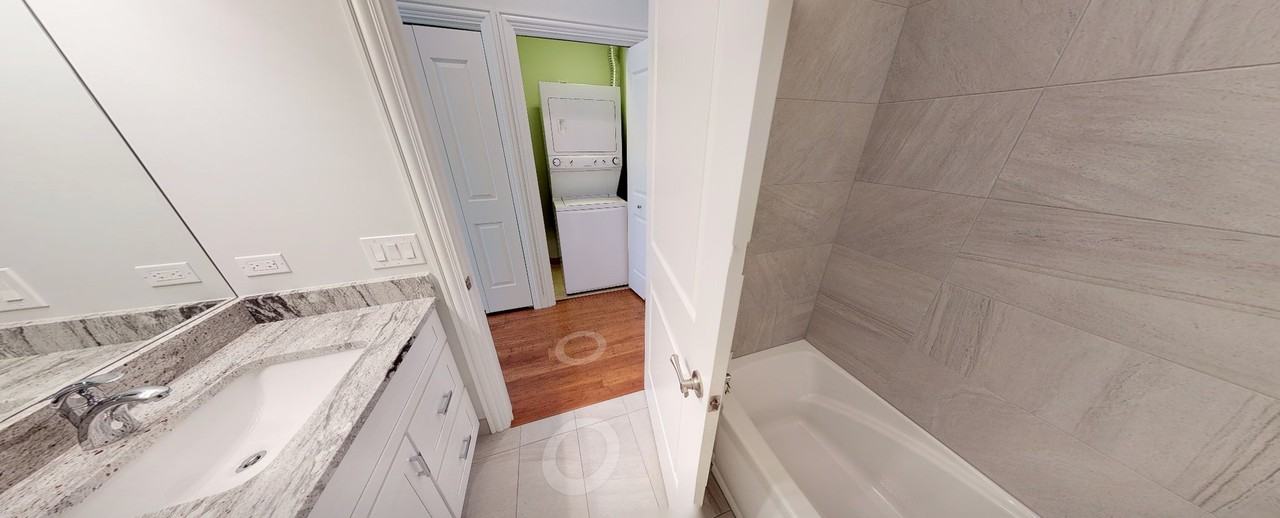 847 S Wells St - Photo 7 of 12