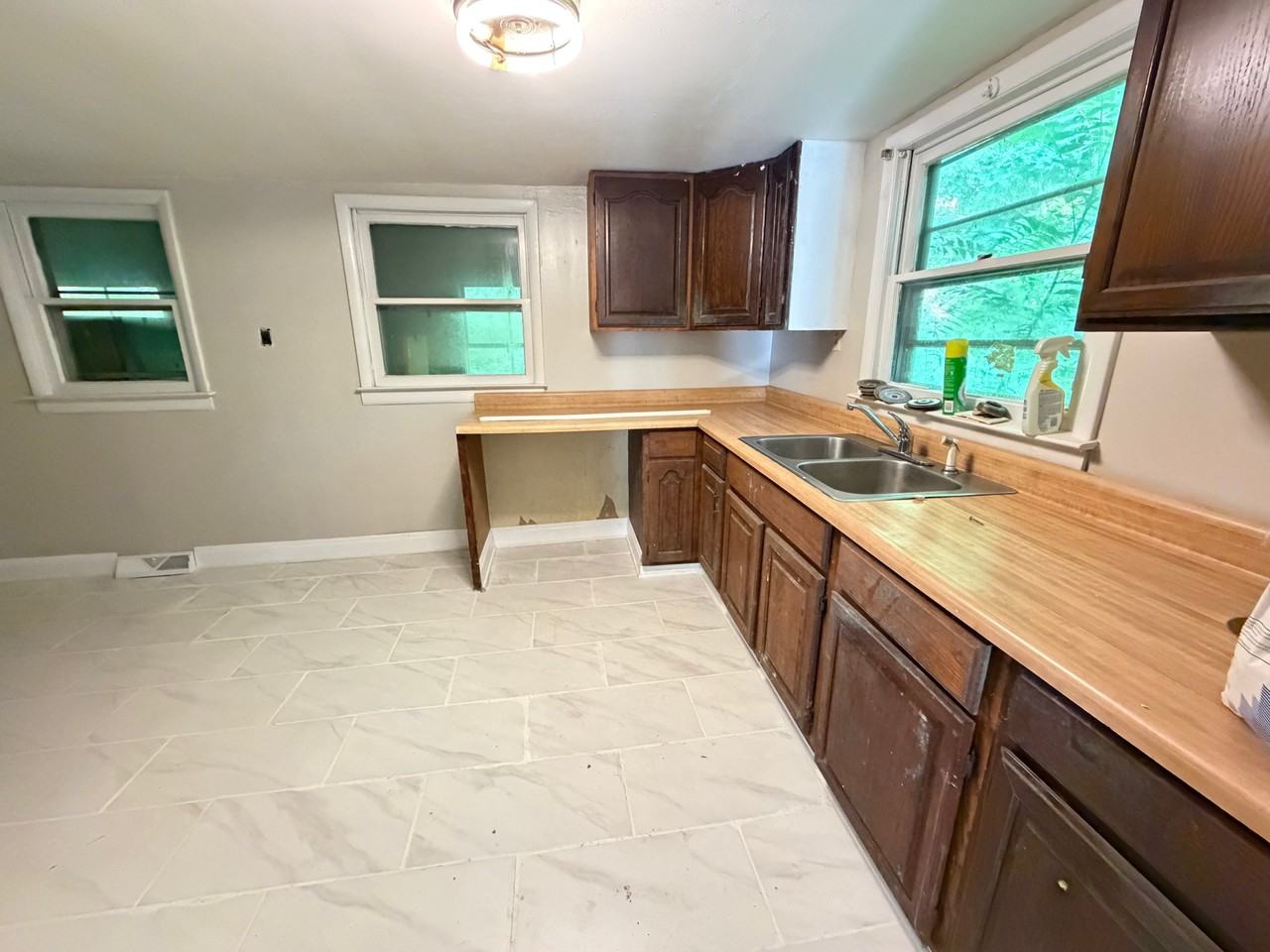 2634 Big Pete Rd - Photo 4 of 13