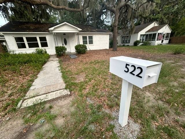 522 Meritta Ave - Photo 2 of 15