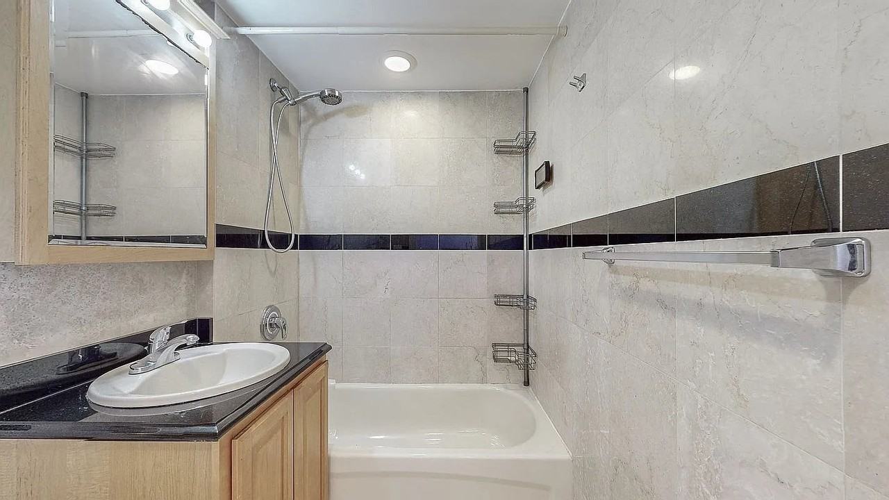 83-71 116th St #7B - Photo 7 of 20