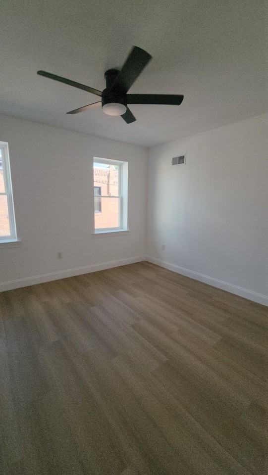 3124 Livingston St - Photo 5 of 15