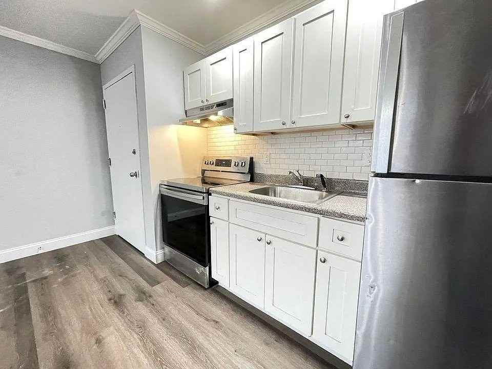 51 12th Ave #205 - Photo 5 of 10