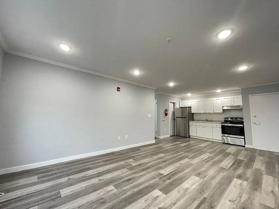 51 12th Ave #205 - Photo 7 of 10