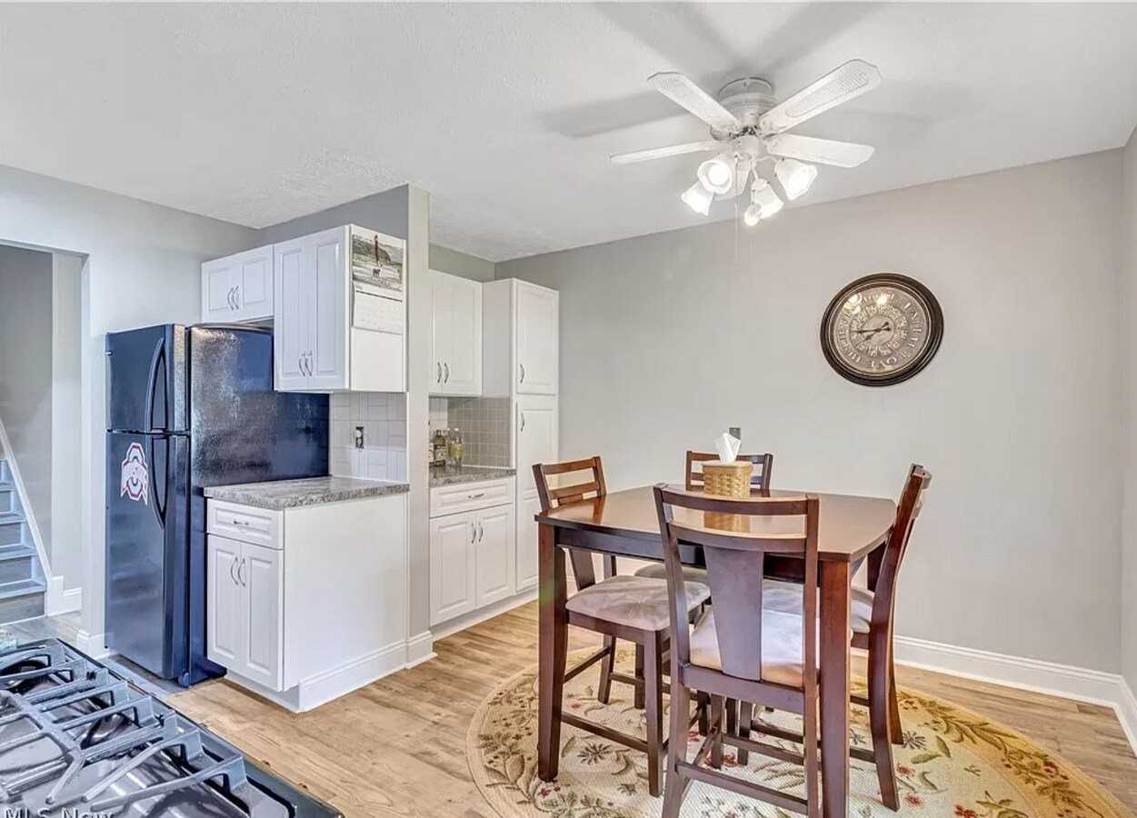 4885 Lear Nagle Rd - Photo 3 of 16
