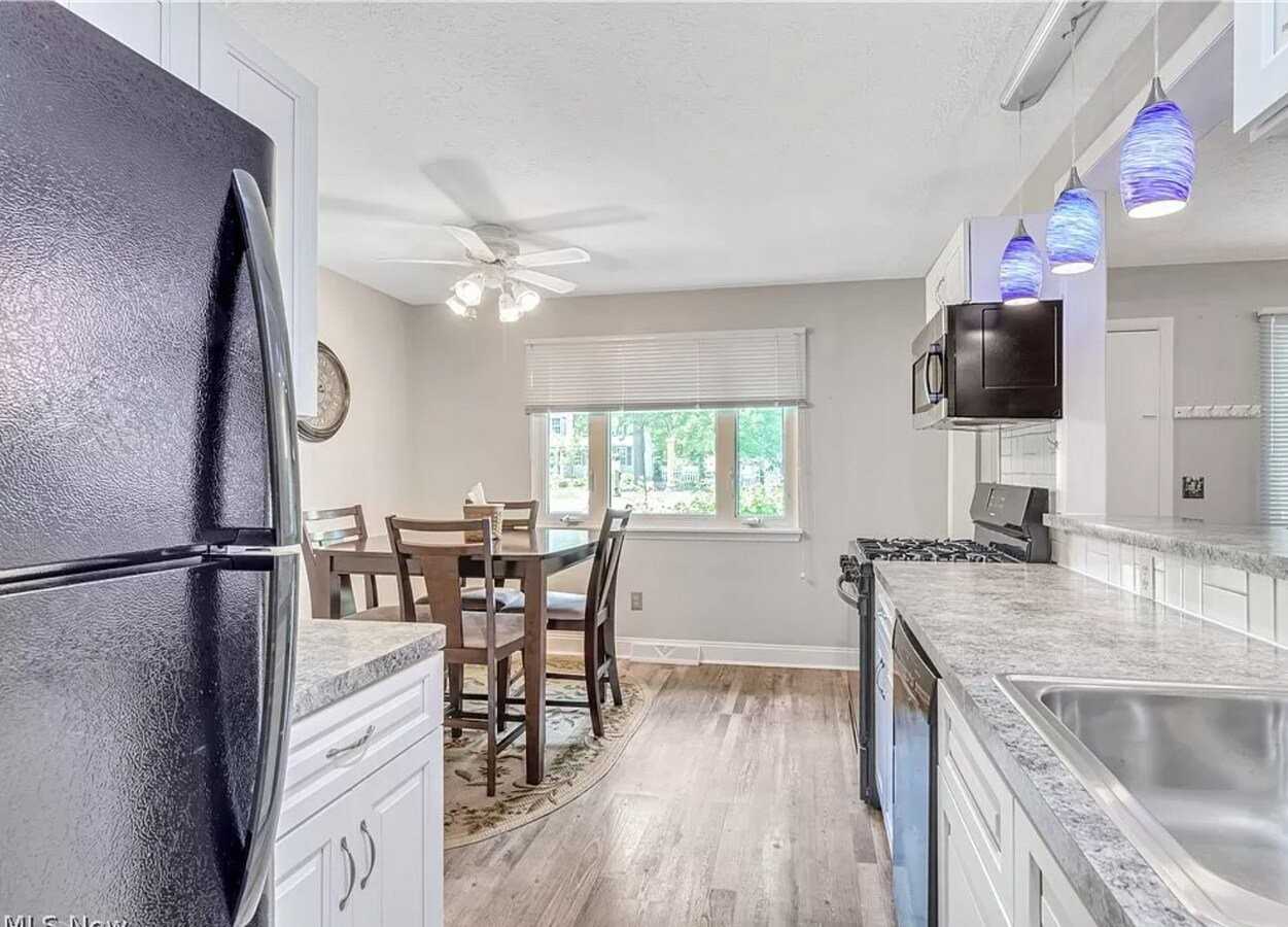 4885 Lear Nagle Rd - Photo 5 of 16