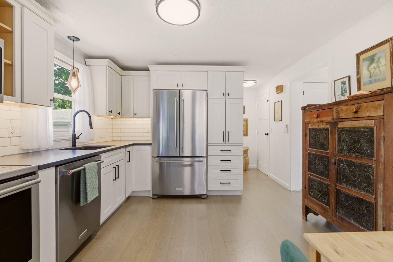 13 Tilley Ave - Photo 2 of 7