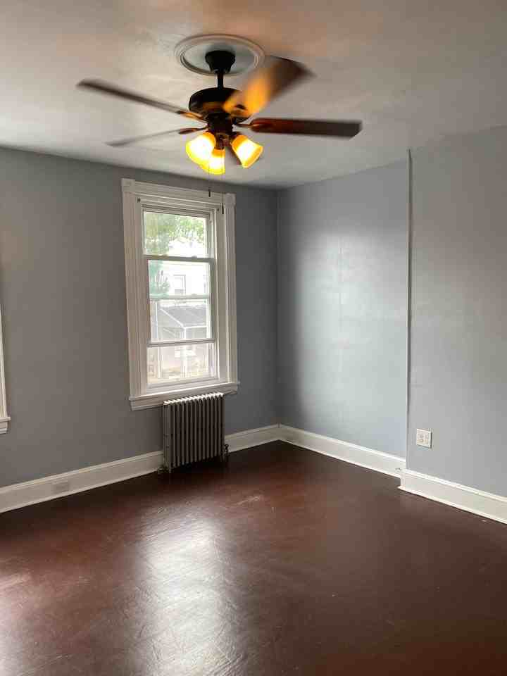 1659 Haworth St #2 - Photo 4 of 6