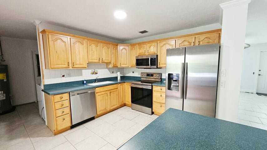 911 Burch Dr