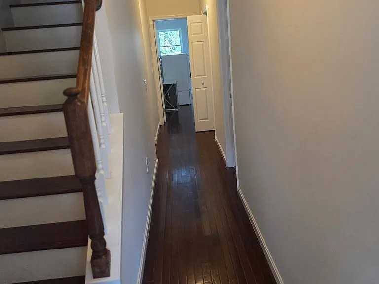 1511 E Lafayette Ave - Photo 6 of 9