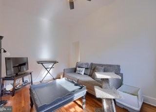 302 N Lime St #2 - Photo 3 of 10